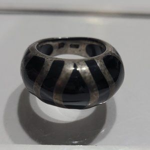 Black Onyx Stone Inlay Striped Domed Ring Sz 6.5